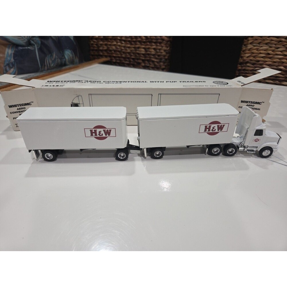 ERTL White GMC Aero Conventional with Pup Trailers 1/64 Die Cast Truck H & M B21